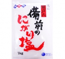 24101_瀬戸内備前のにがり塩1kg(ピース表面)